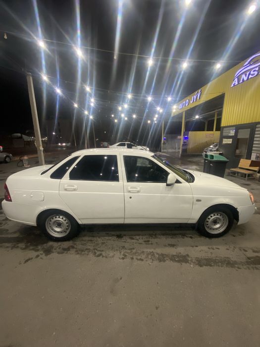 Машина сатылады Приора