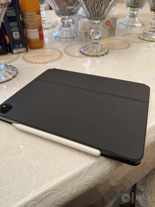 iPad Pro 12.9 M2 1 ТБ Cellular + Magic Keyboard + Apple Pencil