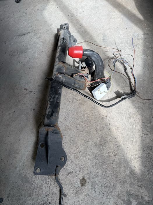 Cârlig tractare remorcare bmw x1 e84