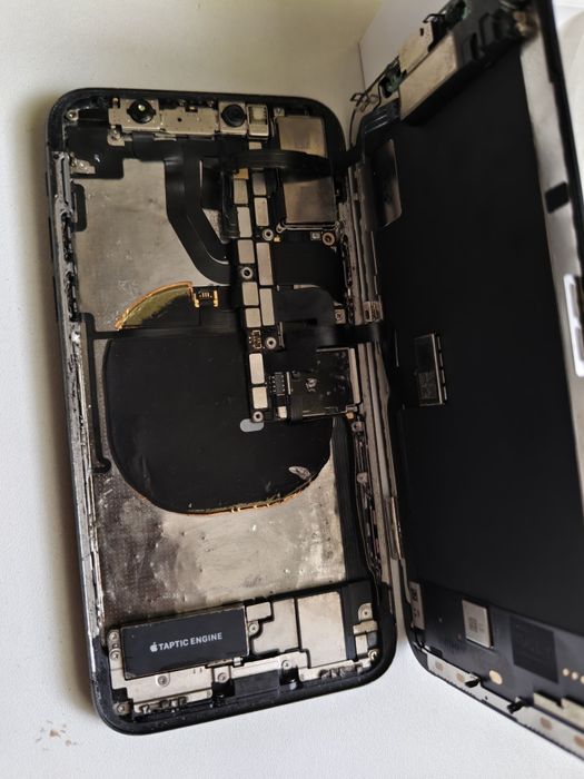 Продам айфон x без акб