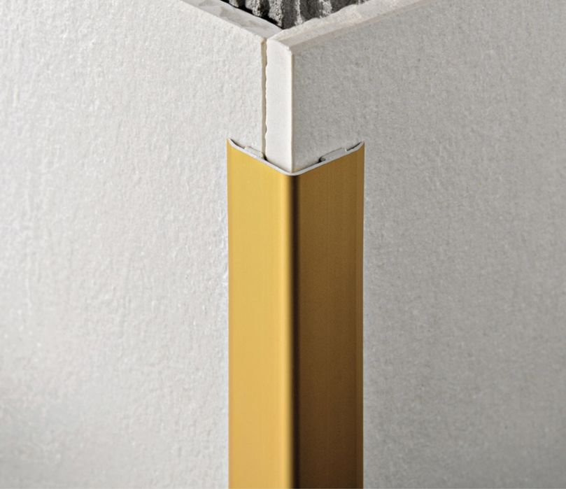 Декоративный уголок алюминиевый