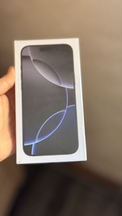 Vand Iphone 16 pro max fake