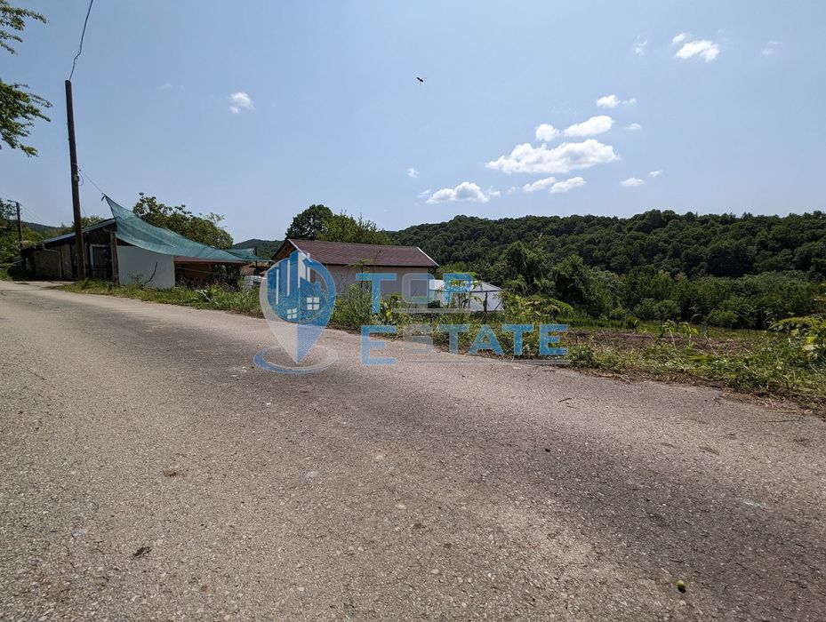 Парцел за жилищно строителство в село Войнежа