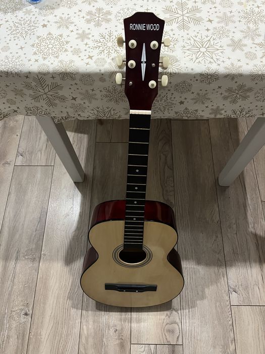 Продается гитара