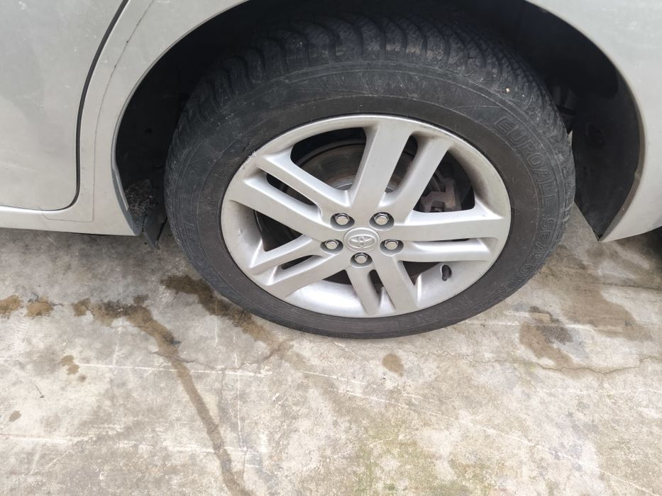 Тойота Корола Версо S 2012г.