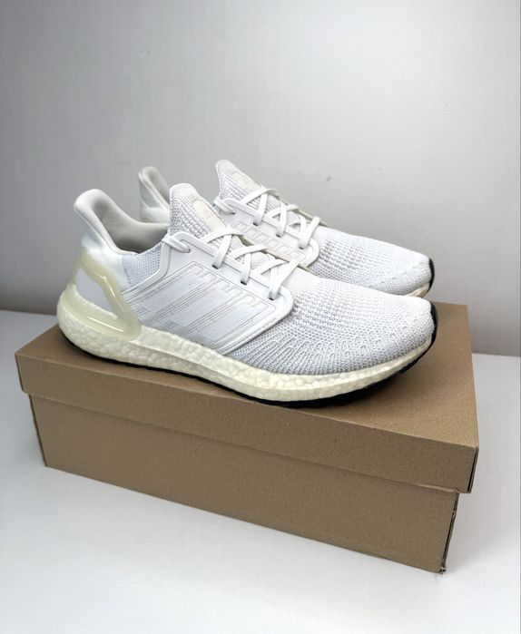 Adidas Ultra Boost  (41) 26см. Маратонки