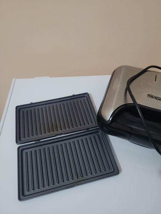 Продам вафельницу 7в1