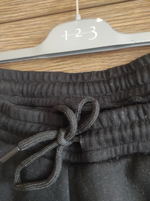 Дамски черен анцунг