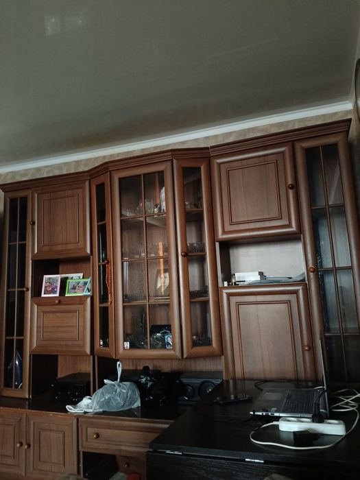 Продам стенку срочно