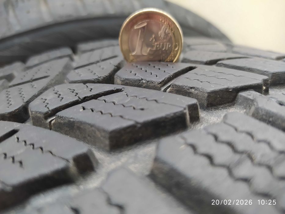 Продавам 3 бр. ЗИМНИ гуми 205/55R16 FIRESTONE WINTERHAWK 3