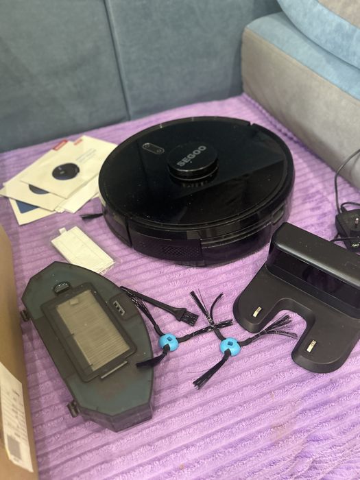 Продам моющий робот пылесос