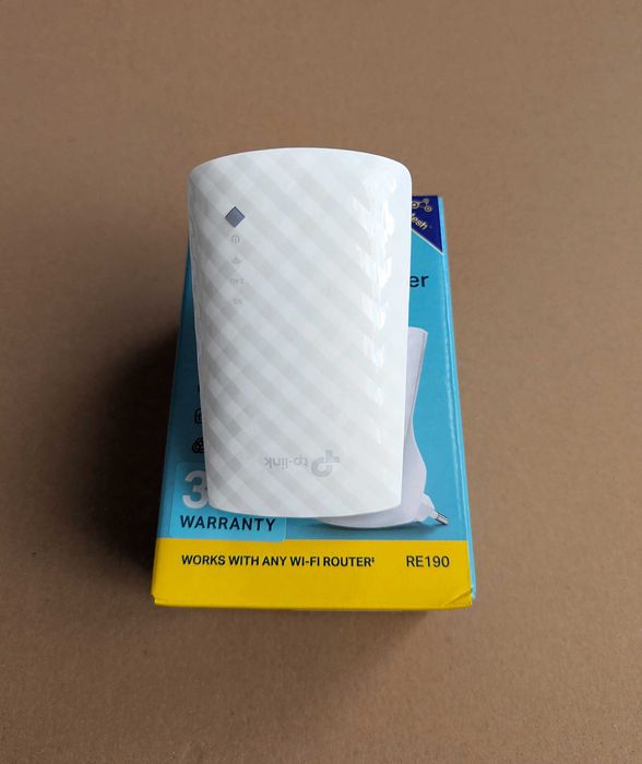 Wi-Fi extender TP Link Re190, двубандов екстендър