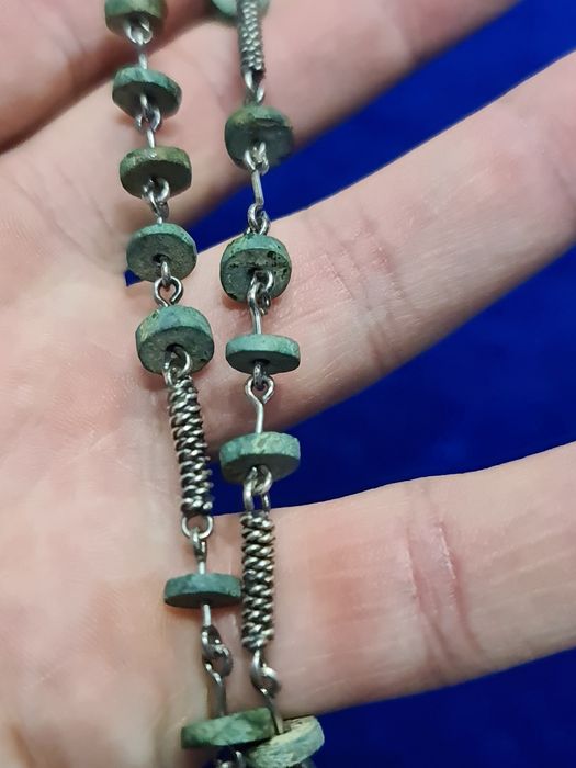 N lant colier vechi,argint 925 ,rozaliu,pietre verzi,stare foarte buna