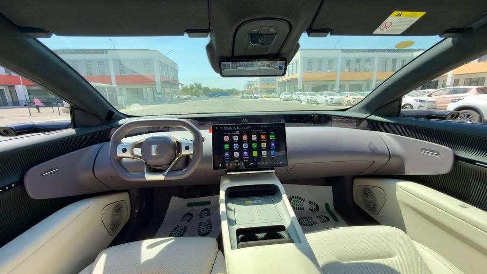 Avatr 12 Master Full 2025 — Yangi, 4WD, 546 ot kuchi, 94 kWh, 705km