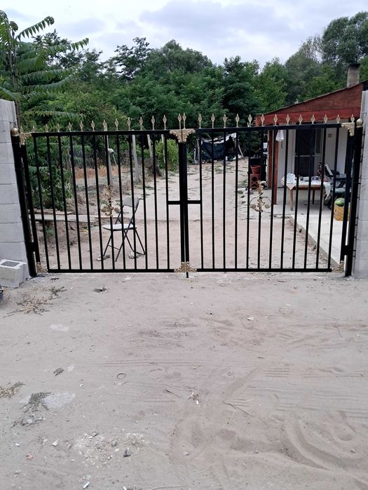 Огради и врати  от ковано желязо