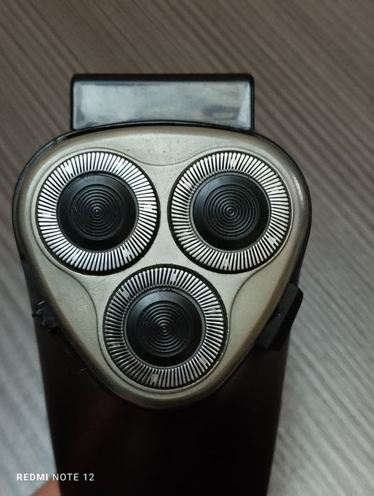 Продам электробритву Бердск 9