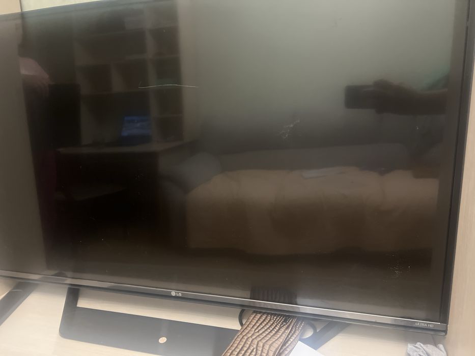 телезивор LG 40UF670V