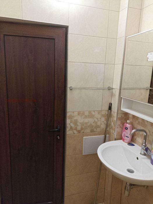 Дава се под наем Двустаен апартамент в Карлово - 63 кв.м за 255 € - Снимка #12