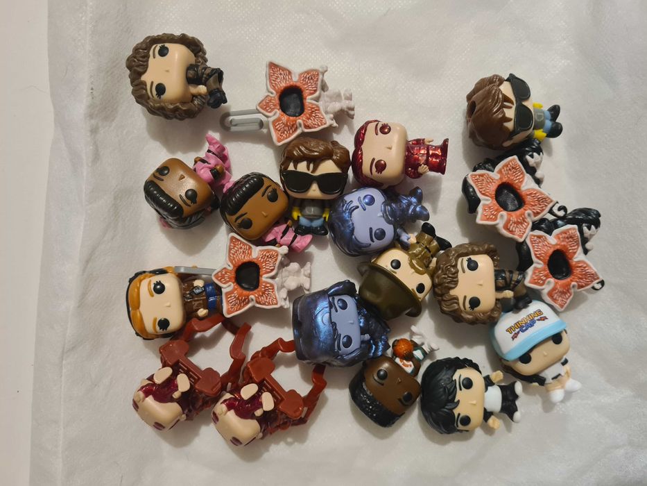 Kinder Joy, Stranger things