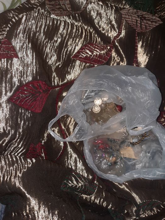 Покрывало для дома отдам даром б.у.