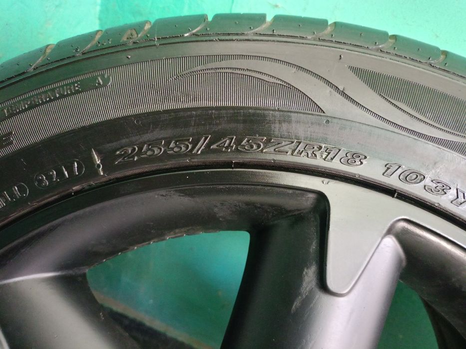 Продавам комплект гуми с джанти Дачия Дъстър/ Dacia Duster 4х4