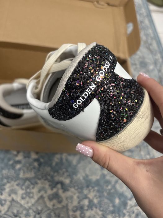 Adidasi Golden Goose noi marimea 38