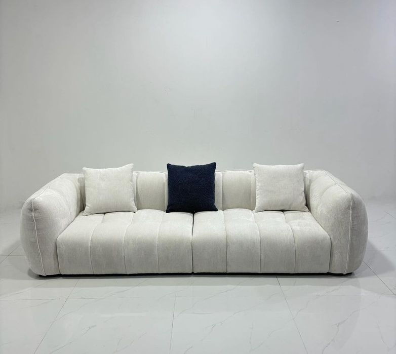 Диван. Диван в гостиную.