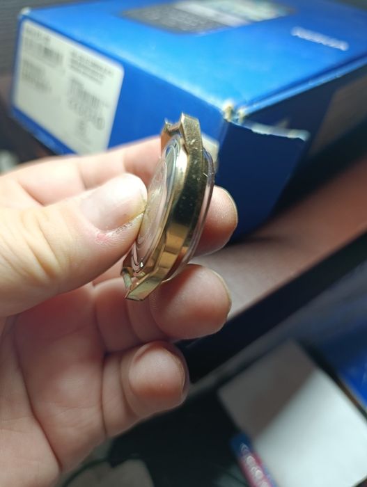 Продам часы наручные