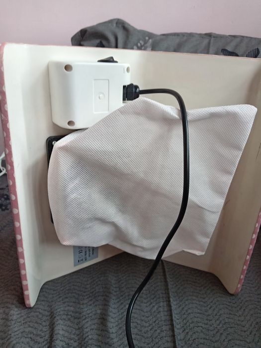 Прахоуловител за маникюр.