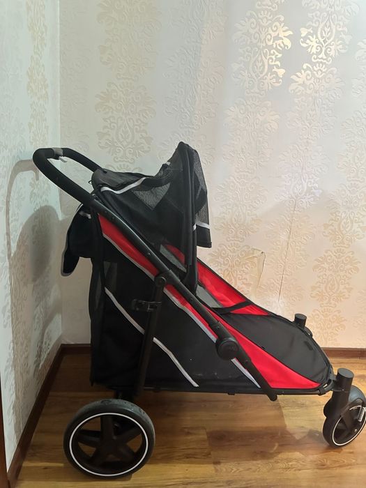 Коляска прогулочная для собак