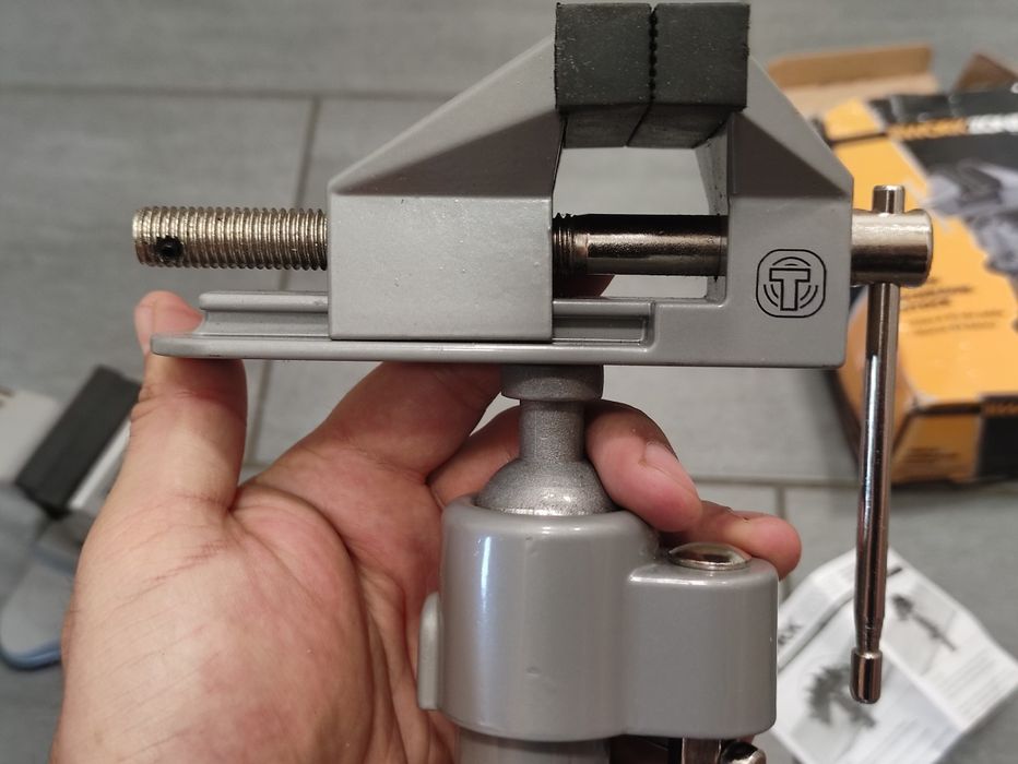 Бижутерски Менгемета / Инструменти