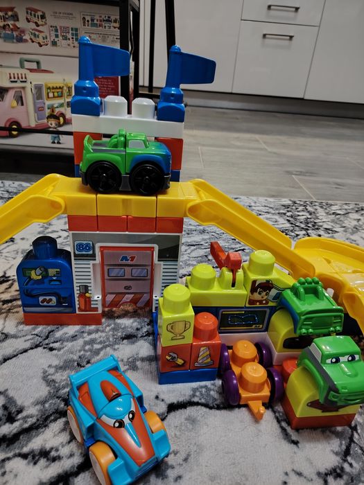 Конструктор  Fisher price и Mega bloks