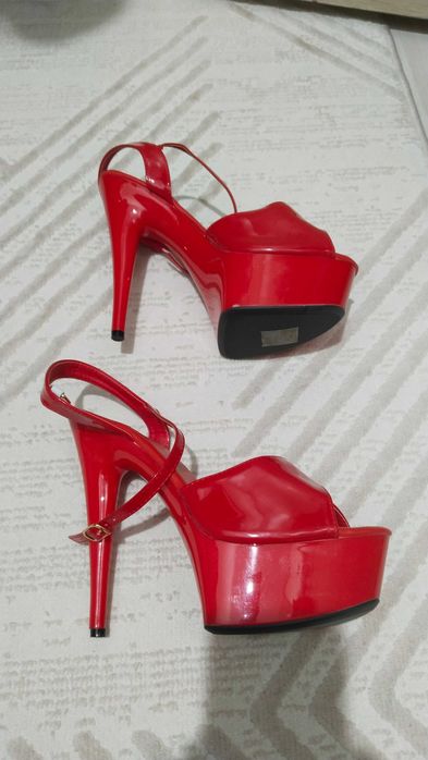 Каблуки на платформе