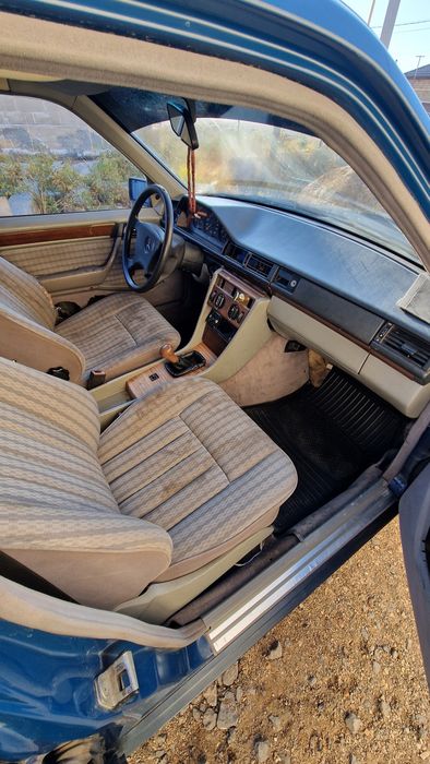 Mercedes benz W124