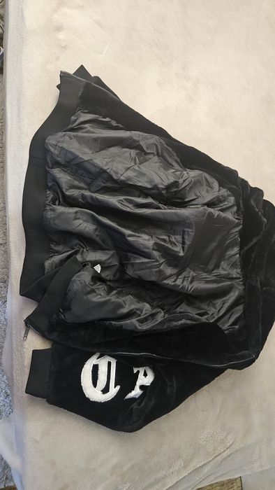 Дамско спортно яке