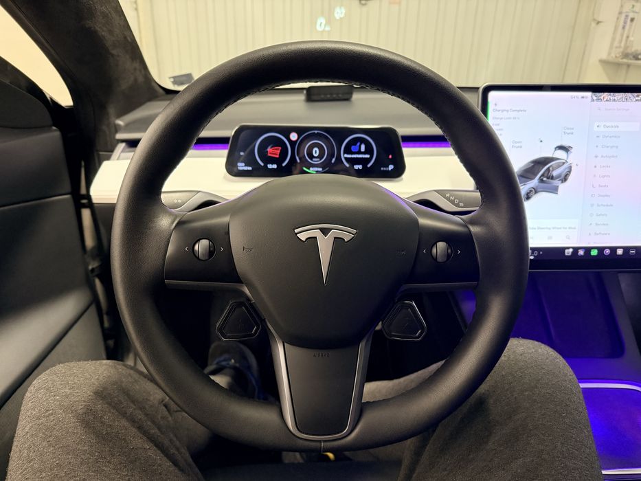 ПЕРФЕКТЕН! Волан Tesla Model 3/Y Фейслифт ОРИГИНАЛЕН!