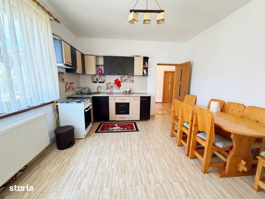 Inchiriere Casa 3 camere + curte generoasa 500 mp