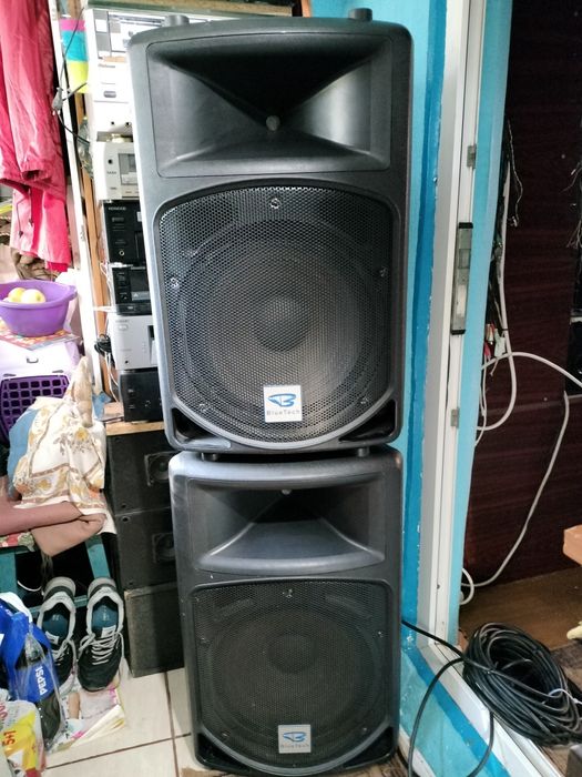Boxe pe 15 " Bluetech + Mixer activ Bluetech.