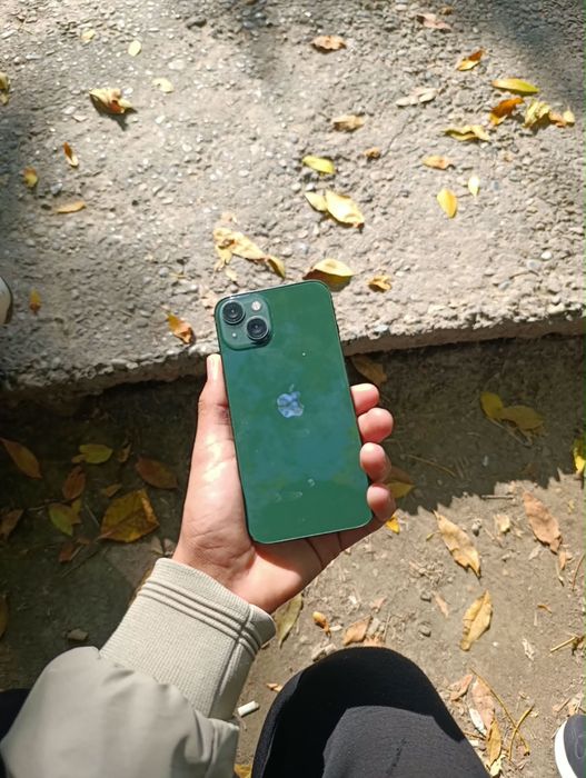 Айфон 13 идеал..