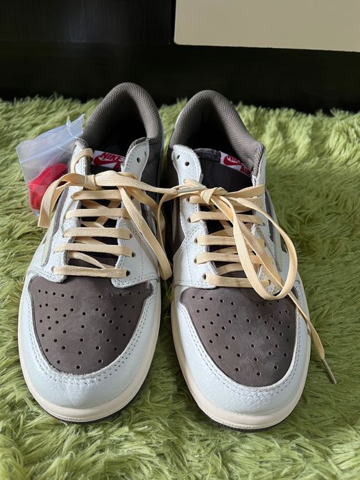 Nike Air Jordan 1 Low x Travis Scott