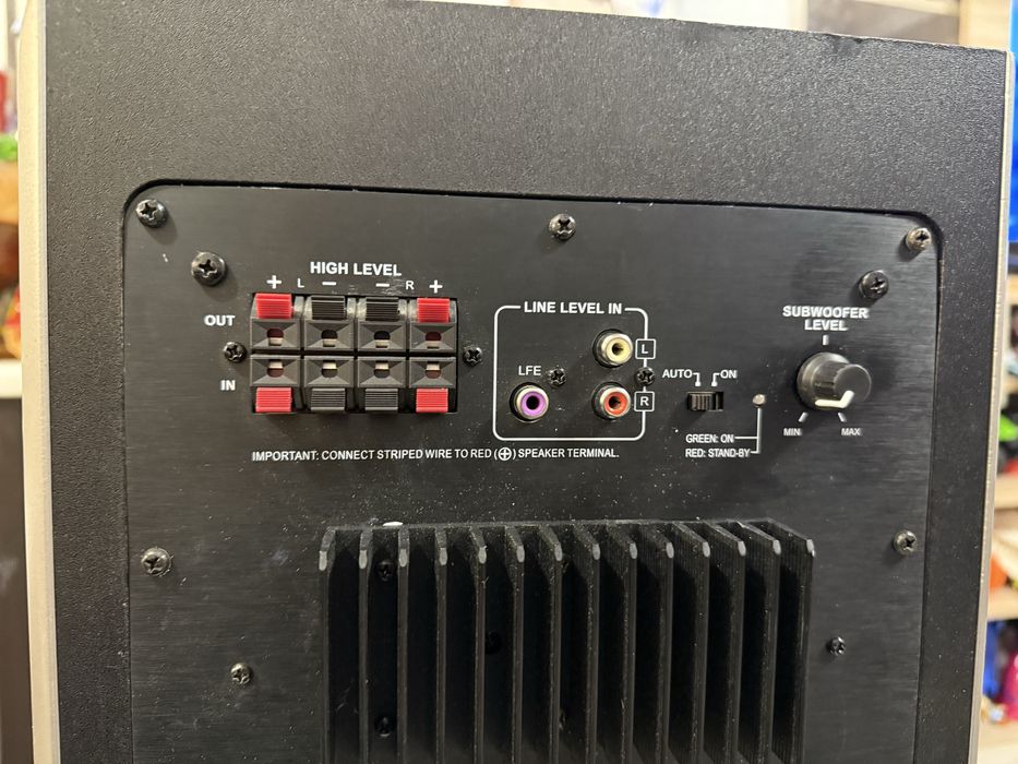 JBL SUB-140 Subwoofer 8”