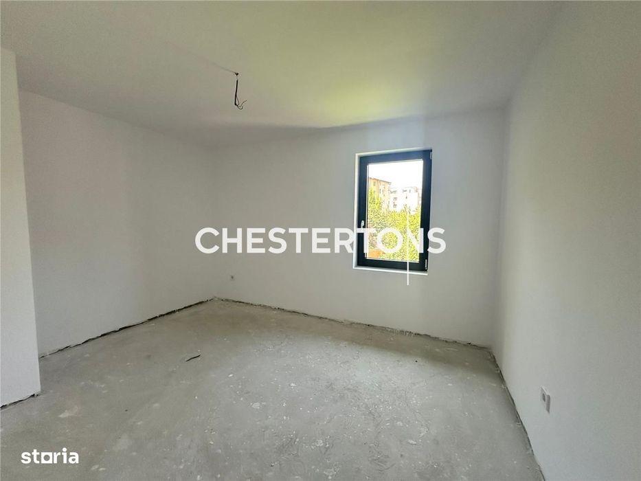 Vila moderna, 4 camere + curte ,zona linistita, oportunitate unica