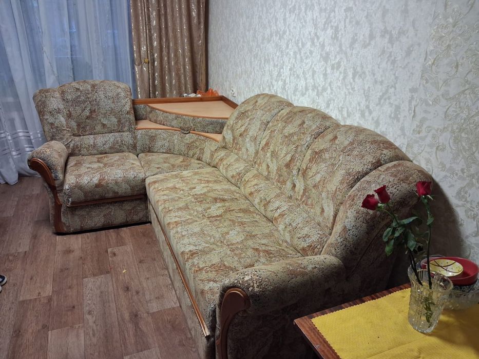 Продам угловой диван