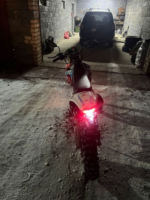 Продам мотоцикл 250 кубов