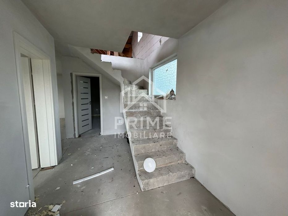 Casa de vanzare , 136 mp + 684 mp teren , Zona Totoi