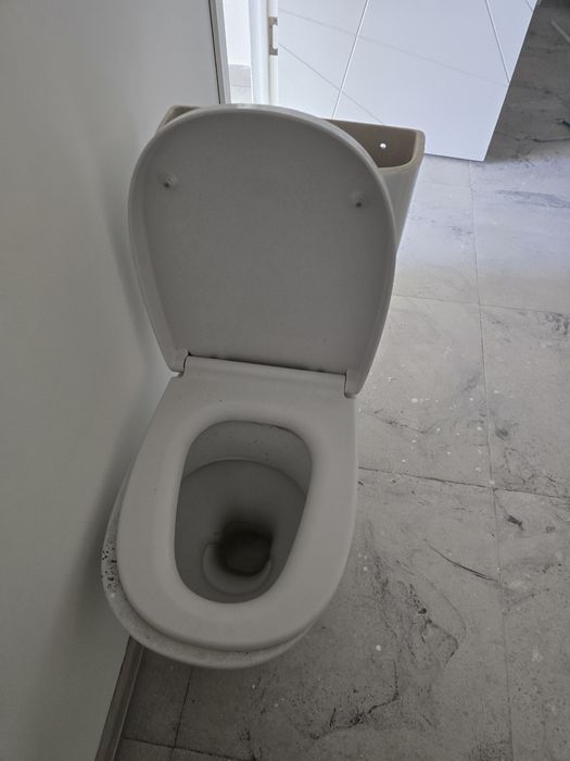 Продам унитаз БУ