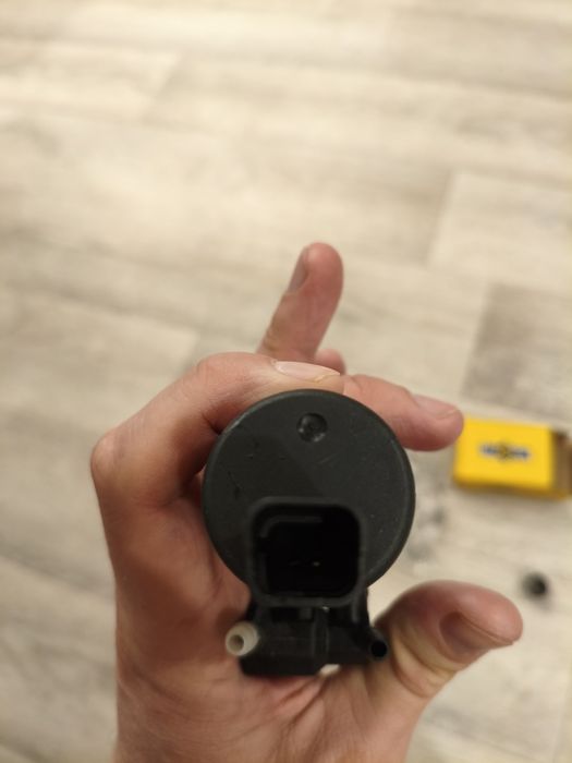 Насос омывателя Renault