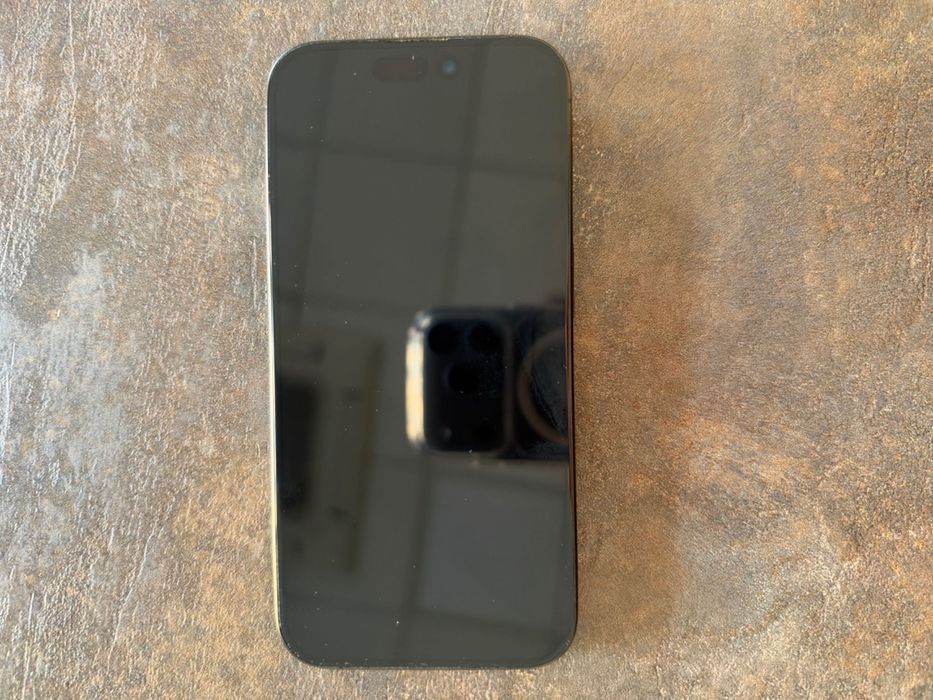 iPhone 15 pro 128gb
