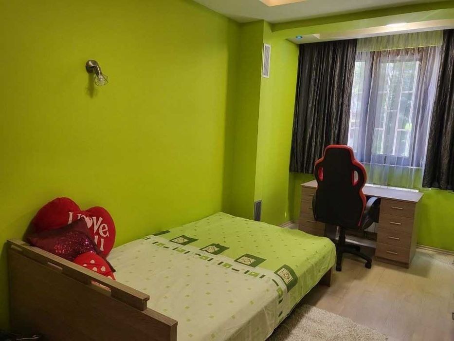 Дава се под наем Четиристаен апартамент в София, Лагера - 117 кв.м за 940 € - Снимка #1