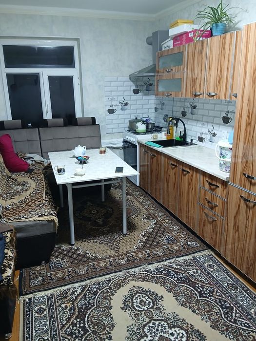 Квартира сотилади